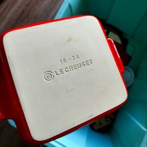 Le Creuset baking pan